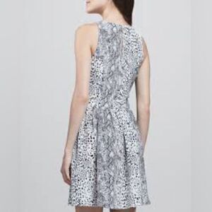 Joie Bernadine leopard print silk dress size small party cocktail summer vacay